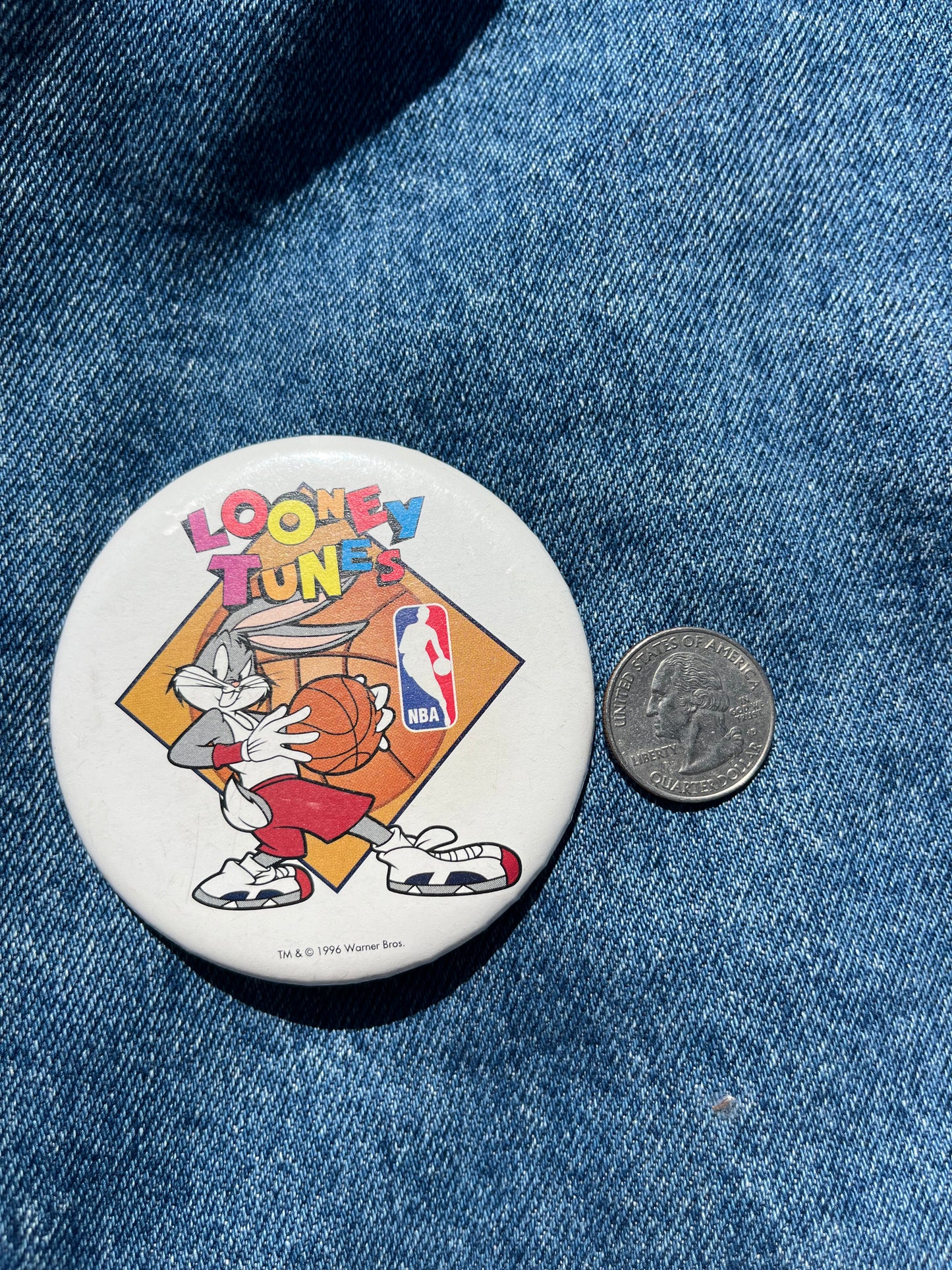 Looney Tunes Pin